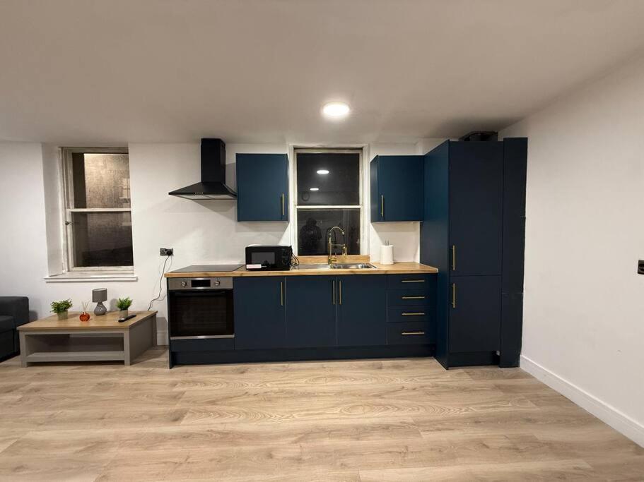 Modern 1 Bedroom - 5 Min Walk From Princess Street Eb1 EDI Exterior foto